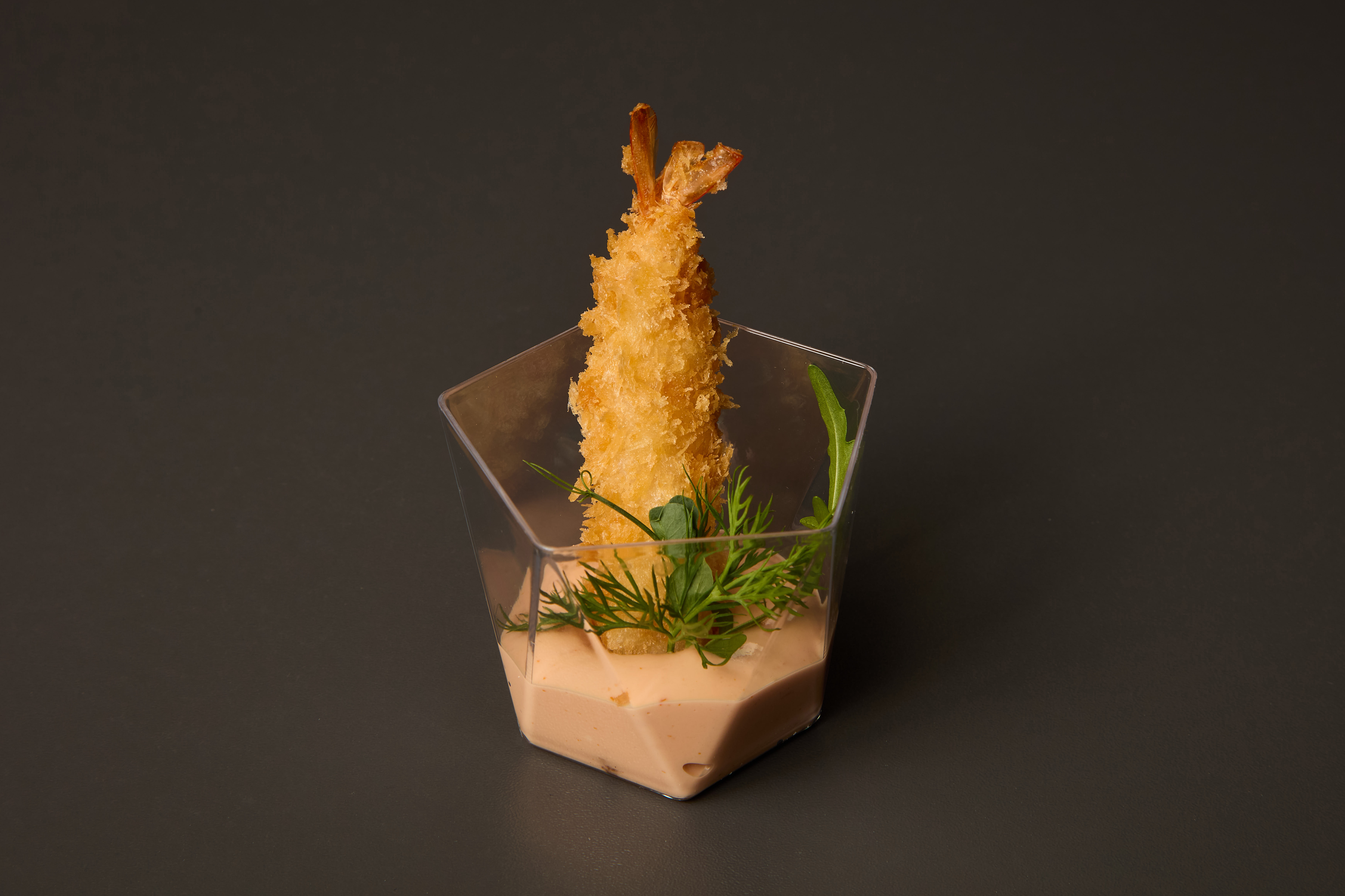 Kreveta v tempuře s pikantním dipem